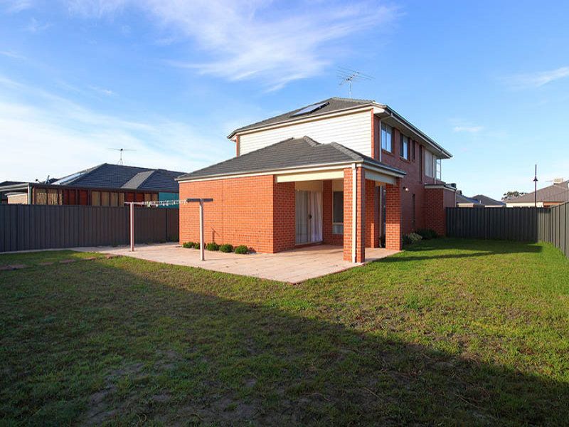 12 Kilburnie Drive MERNDA, Mernda - Thumbnail 2