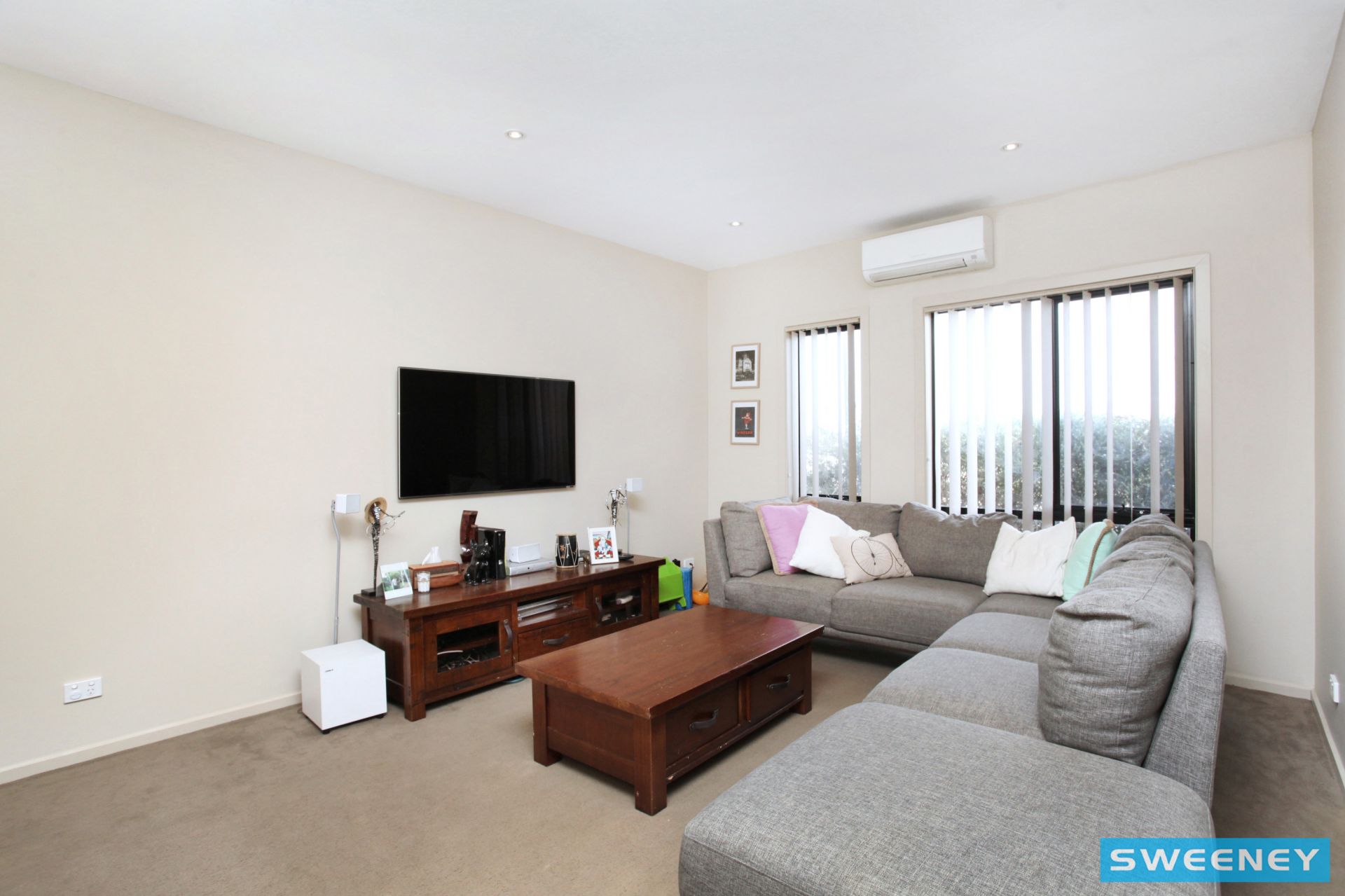 2/30-40 College Street, Caroline Springs - Thumbnail 3