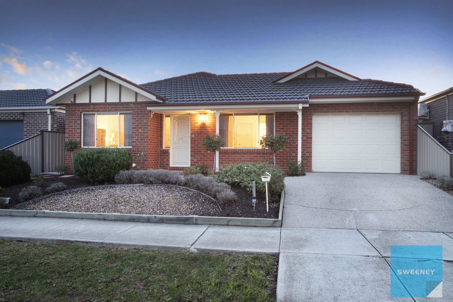 10 Peartree Grove, Burnside Heights - Thumbnail 2