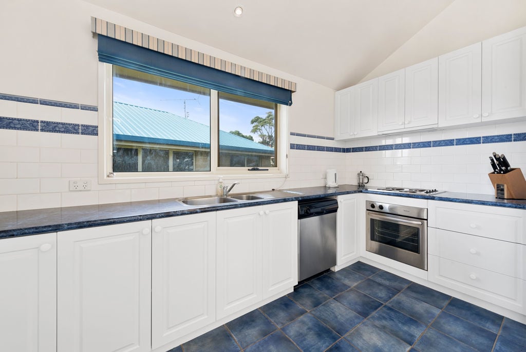 2/17 Pascoe Street, Apollo Bay, VIC, Apollo Bay - Thumbnail 5