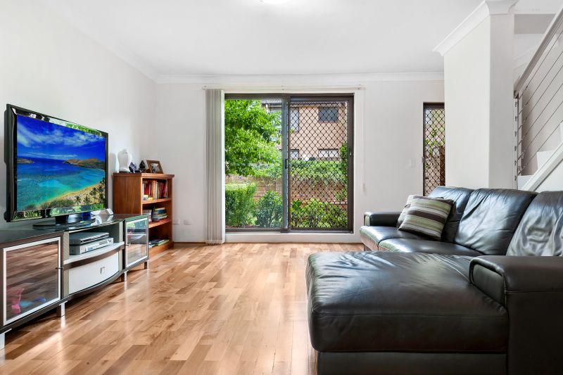 Real Estate For Sale 20/10 Taranto Road Marsfield , NSW