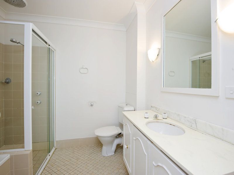 52/2 Spruson Street NEUTRAL BAY NSW, Bay - Thumbnail 6