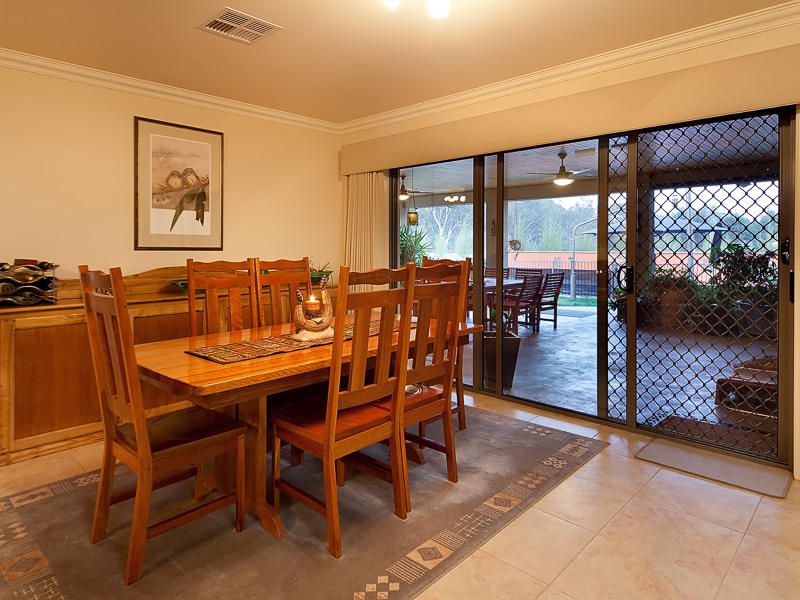 Real Estate For Sale - 22 Lambourn Drive - WODONGA , VIC
