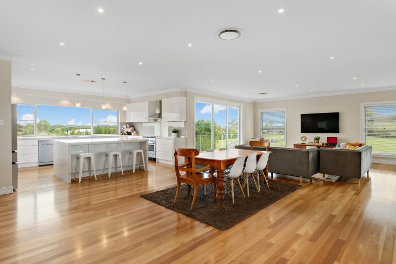 Real Estate For Sale 10 Harben Vale Circuit Grasmere , NSW