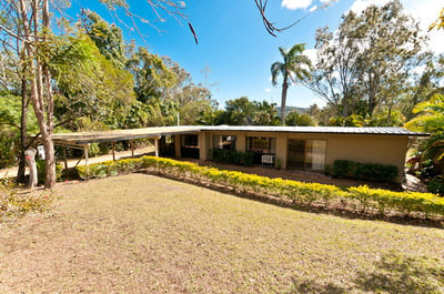 A Rare Find, Perfect Horse Property, 4 Bed Home 2 Mins To Village!