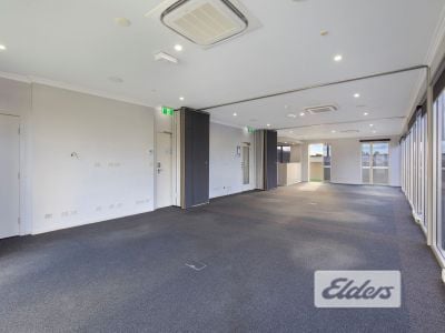 WOOLLOONGABBA OFFICE PENTHOUSE!