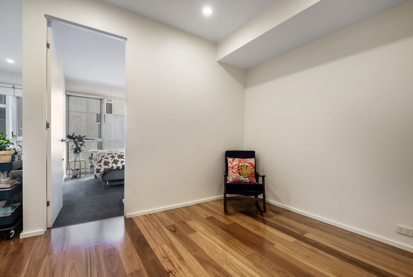 Unbeatable location and space
