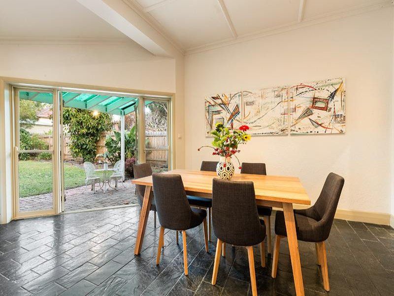 128 Westbury Close, St Kilda East - Thumbnail 5