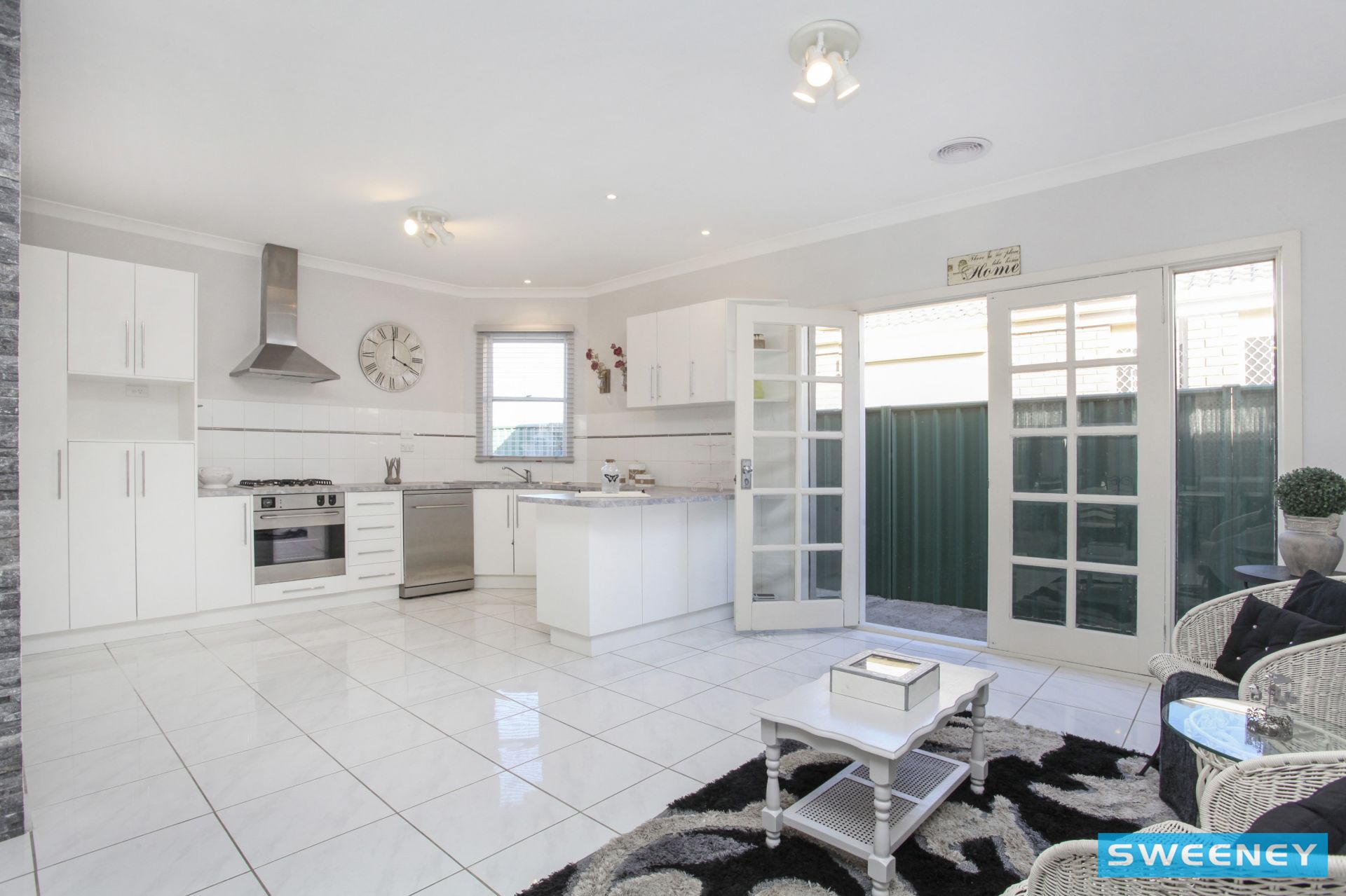 2 Saxby Court, Burnside - Thumbnail 8