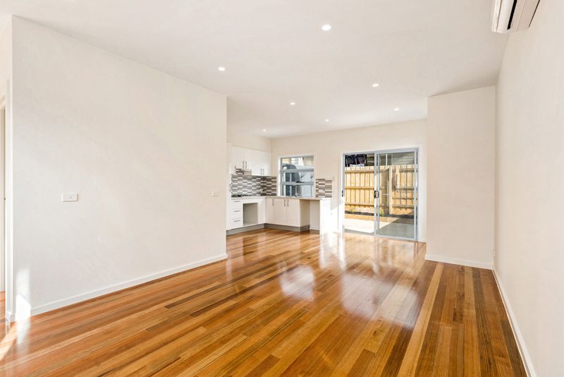 40A Dongola Road, West Footscray - Thumbnail 3