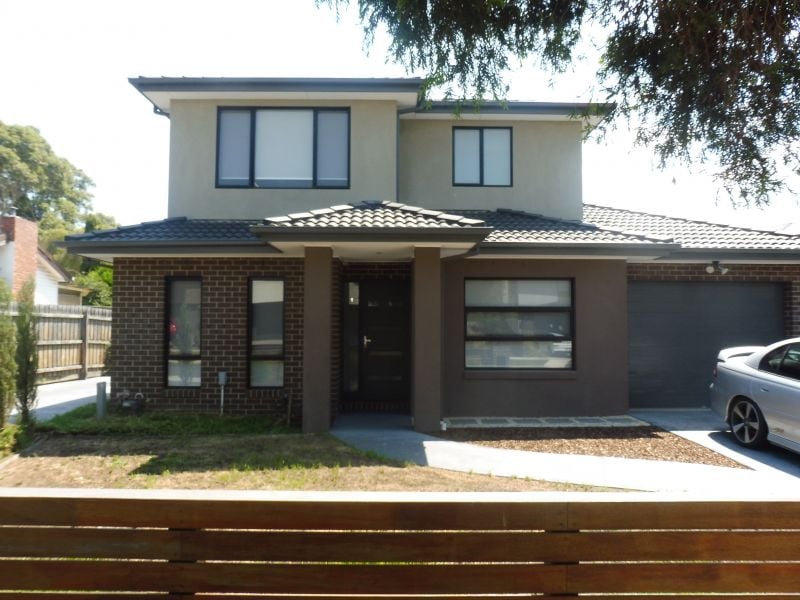1/19 Law Street, Heidelberg Heights