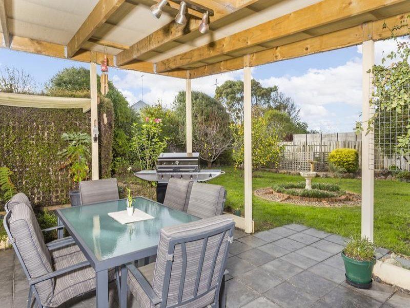 5 Devon Court OCEAN GROVE VIC, Ocean Grove - Thumbnail 3