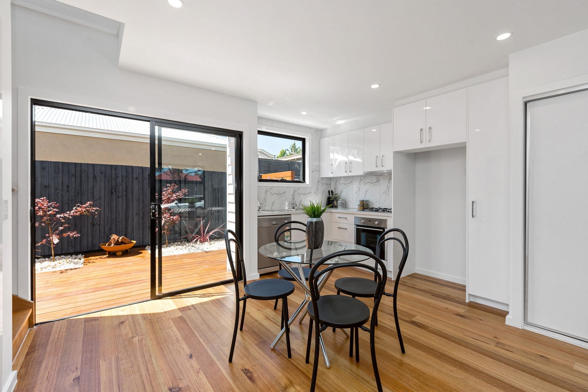 10 Leigh Street, Footscray - Thumbnail 7