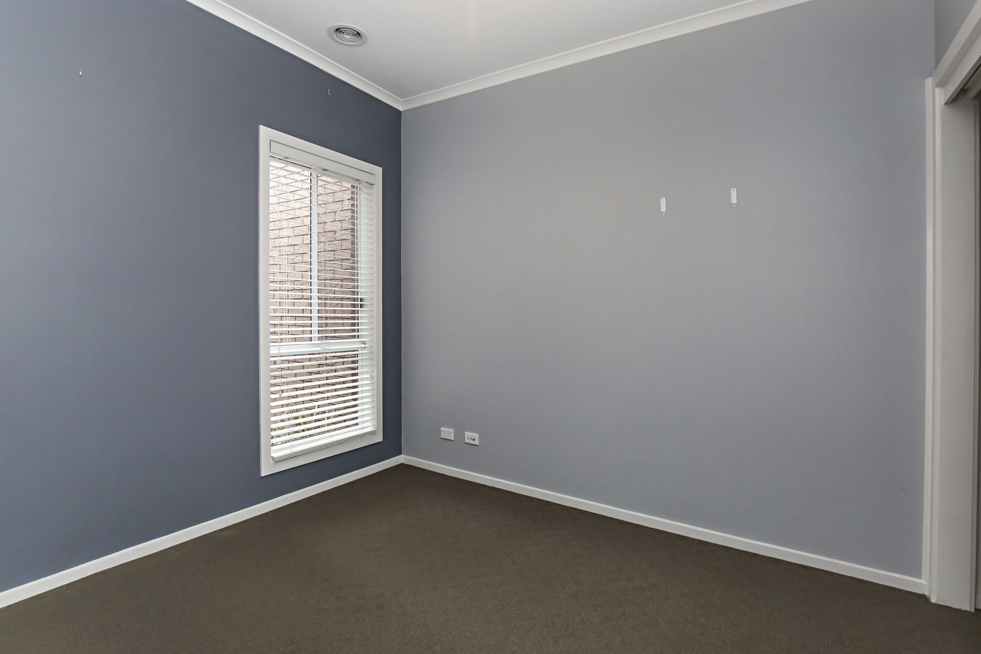 STYLISH HOME, SUPERB LOCATION  *Insp Sat 6th Oct @ 10:00am & Tue 9th Oct @ 5:00pm*