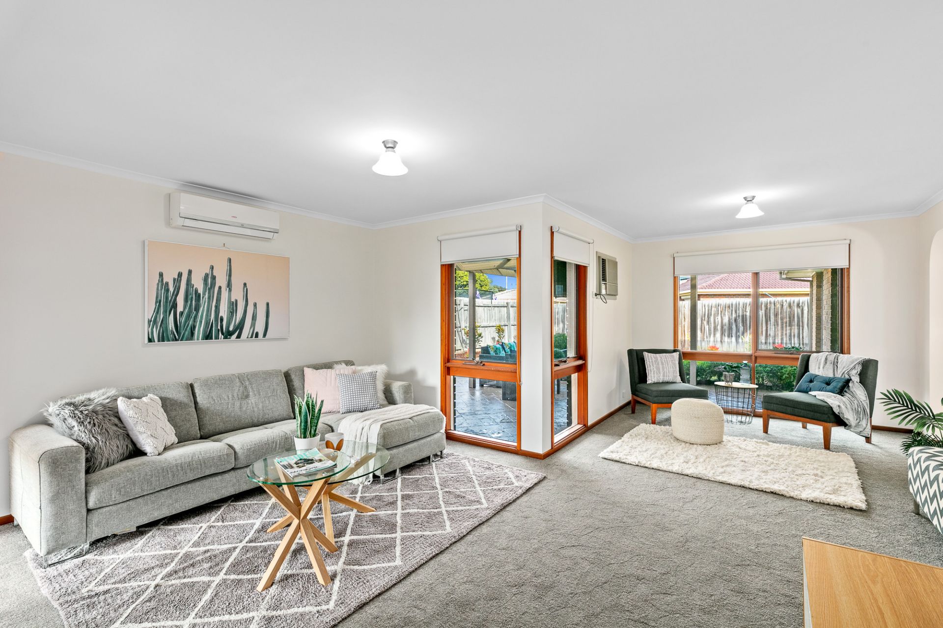 AN IMMACULATE 4 BEDDER