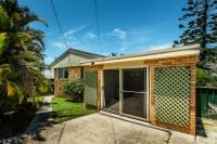 16 Lourdes Avenue URUNGA NSW