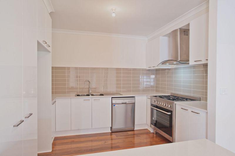 39 Dickson Street, Bacchus Marsh - Thumbnail 3