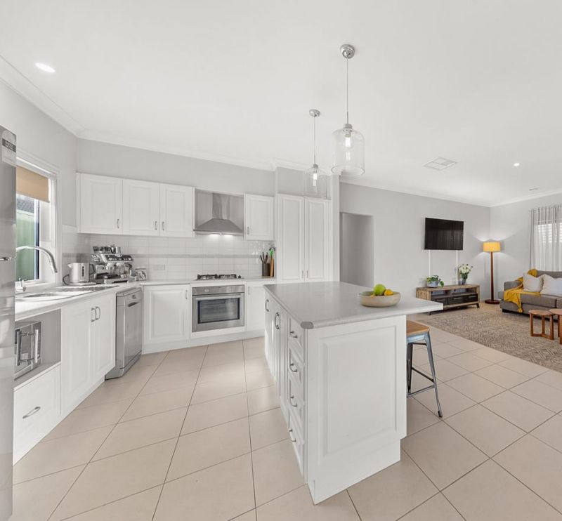 14 Liriope Green, Caroline Springs - Thumbnail 3