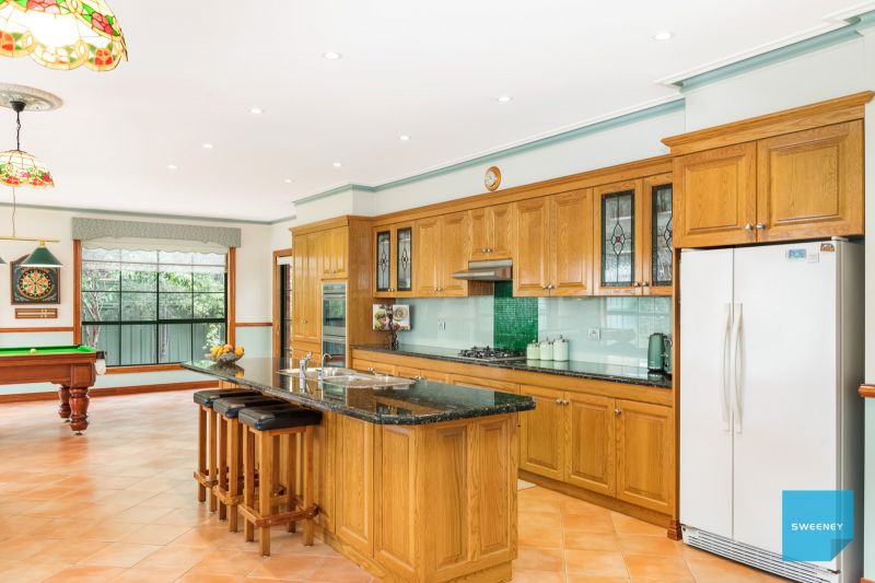 25 Windsor Gardens, Caroline Springs - Thumbnail 8