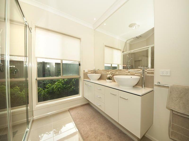 65 Pearson Road MERNDA, Mernda - Thumbnail 8