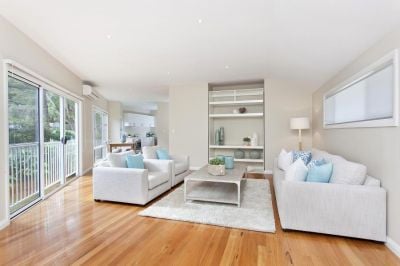 Savvy Architecture and Super Convenient Location