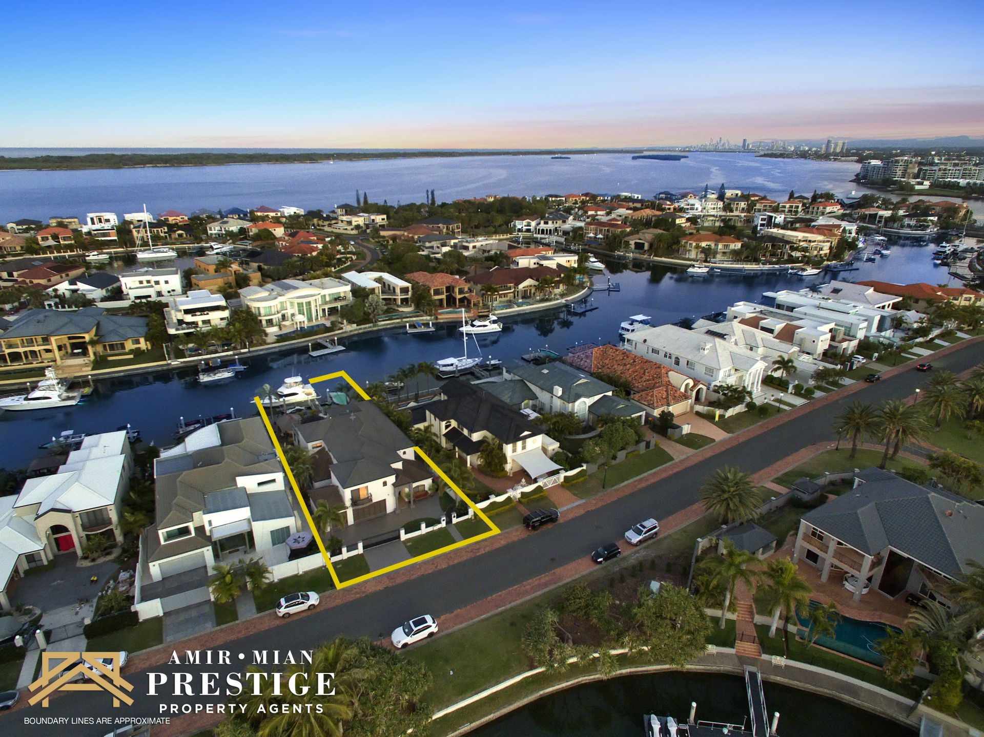 17 The Sovereign Mile, Sovereign Islands - Image 1