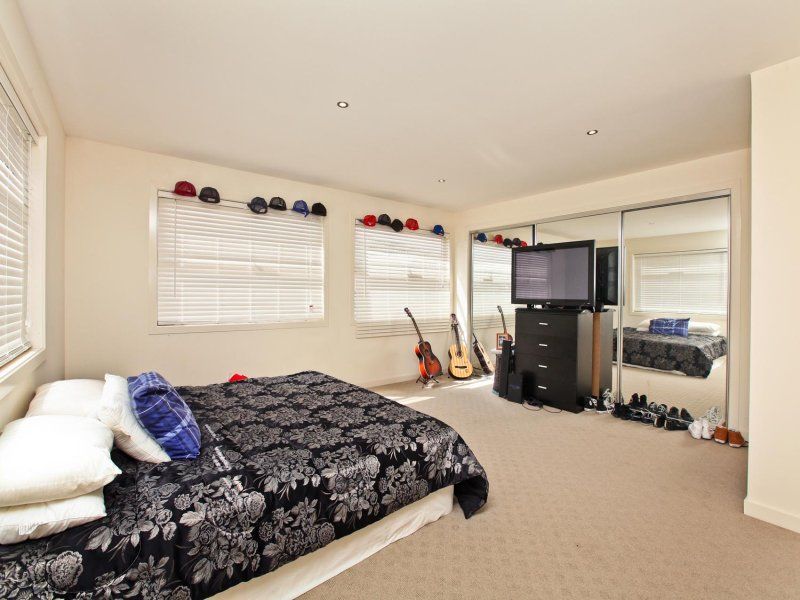 44 Warner Way, Caroline Springs - Thumbnail 7