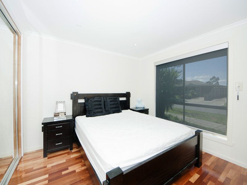 8 Woolnough Drive MILL PARK, 8 Woolnough Drive Mill Park - Thumbnail 2