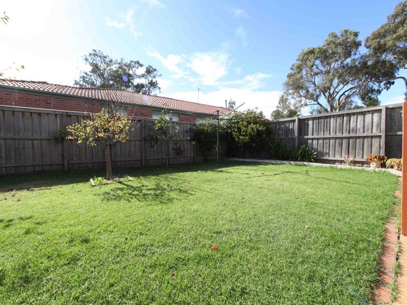 6 Red Oaks Way SOUTH MORANG, South Morang - Thumbnail 2