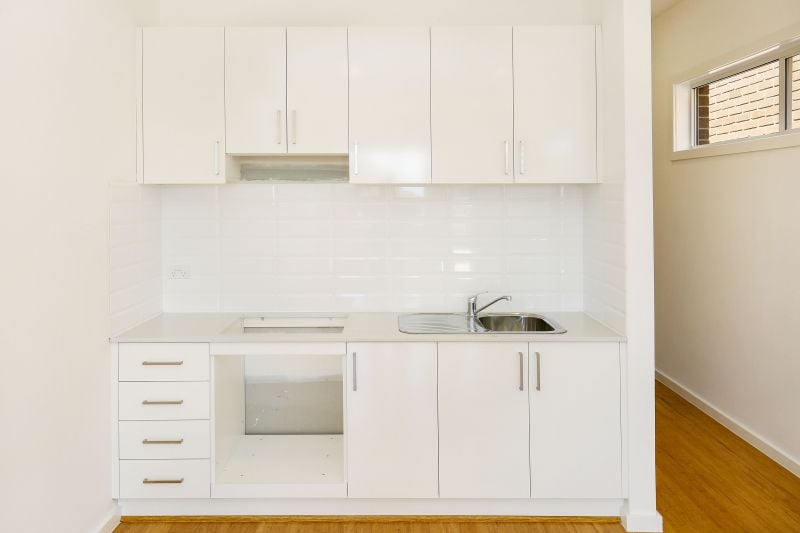 2/8 Carson Street, Reservoir