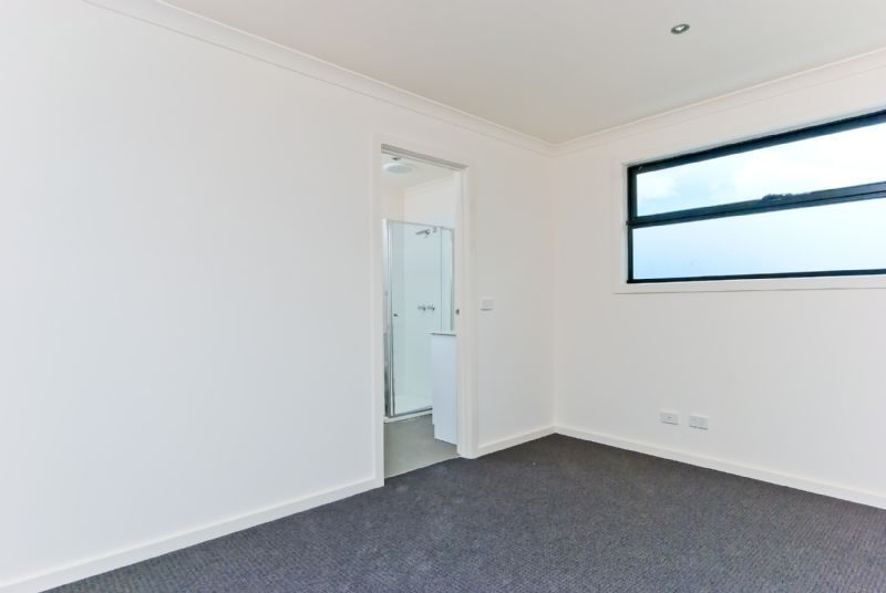 2/68 Edgar Street, Kingsville - Thumbnail 8