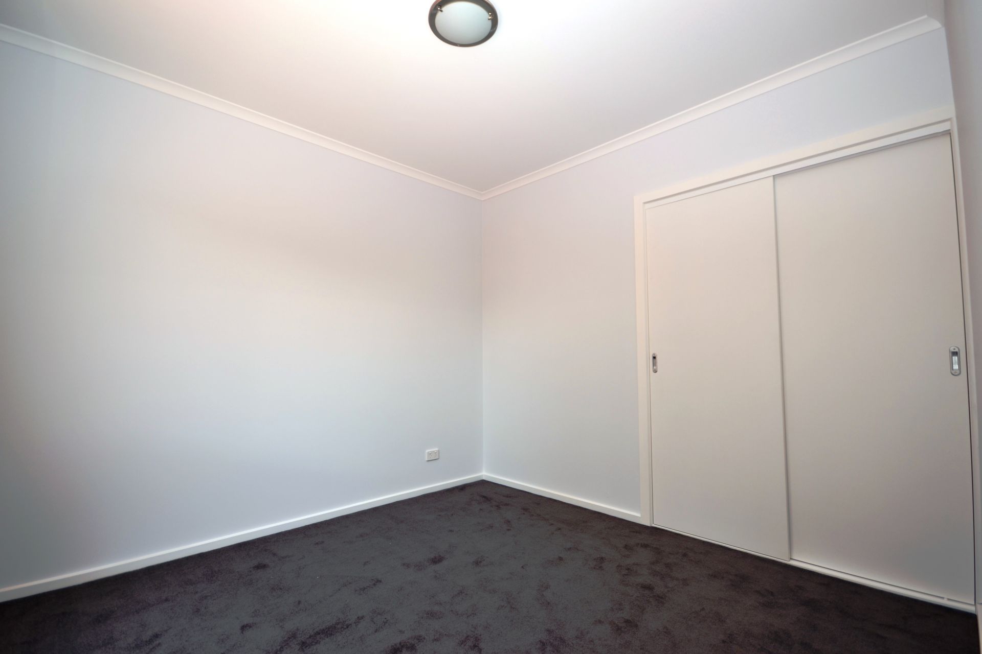 SPACIOUS AND LIGHT FILLED LIVING