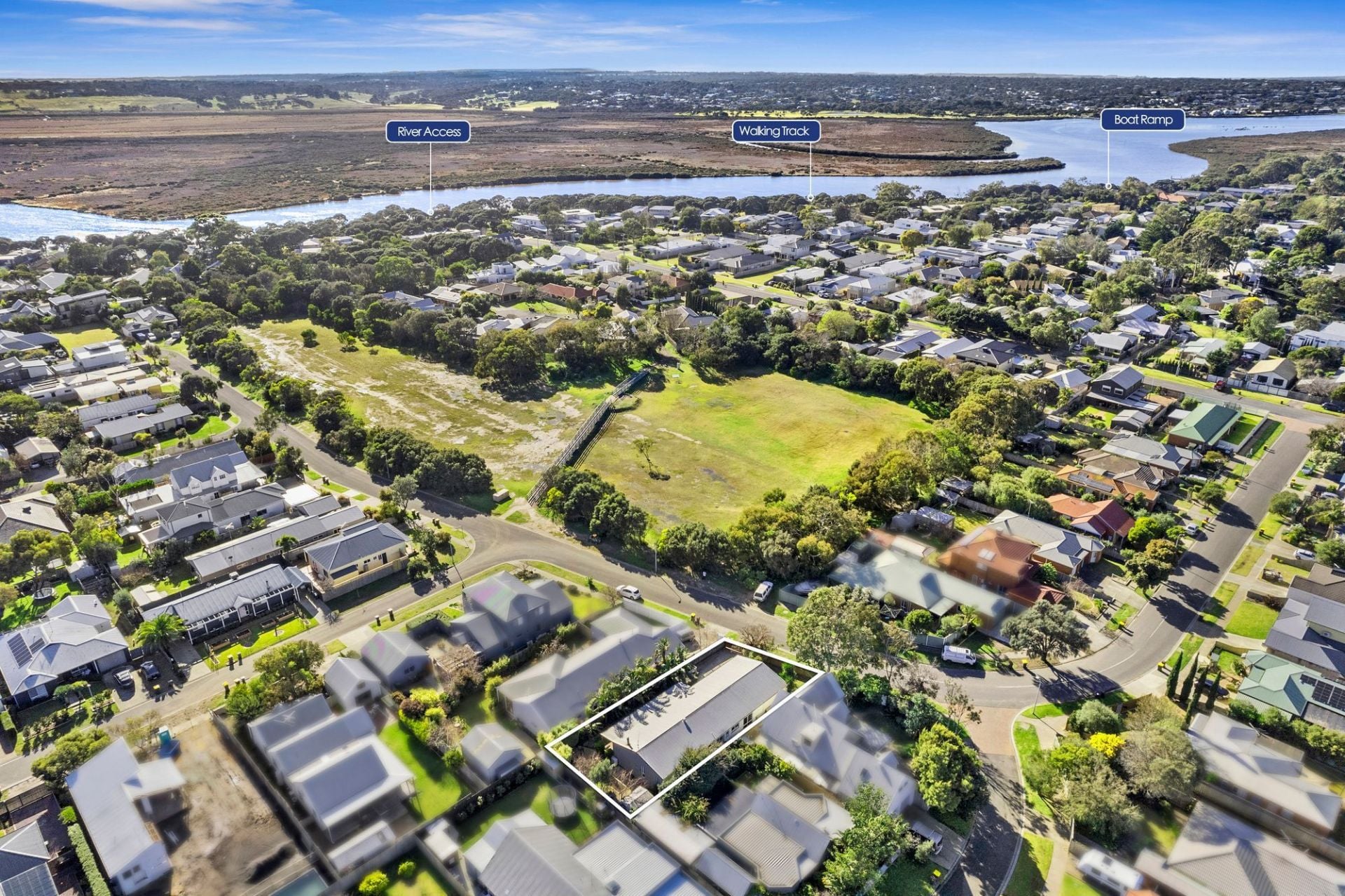 21 Newbay Close Barwon Heads VIC, Barwon Heads - Thumbnail 2