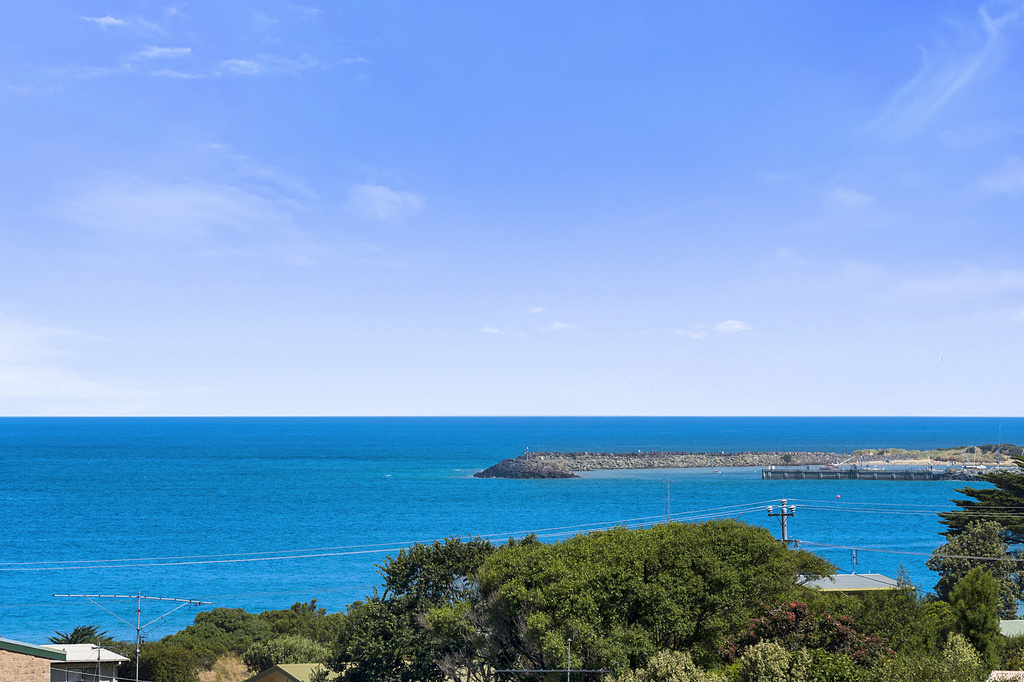 16 Seaview Drive, Apollo Bay, VIC, Apollo Bay - Thumbnail 2