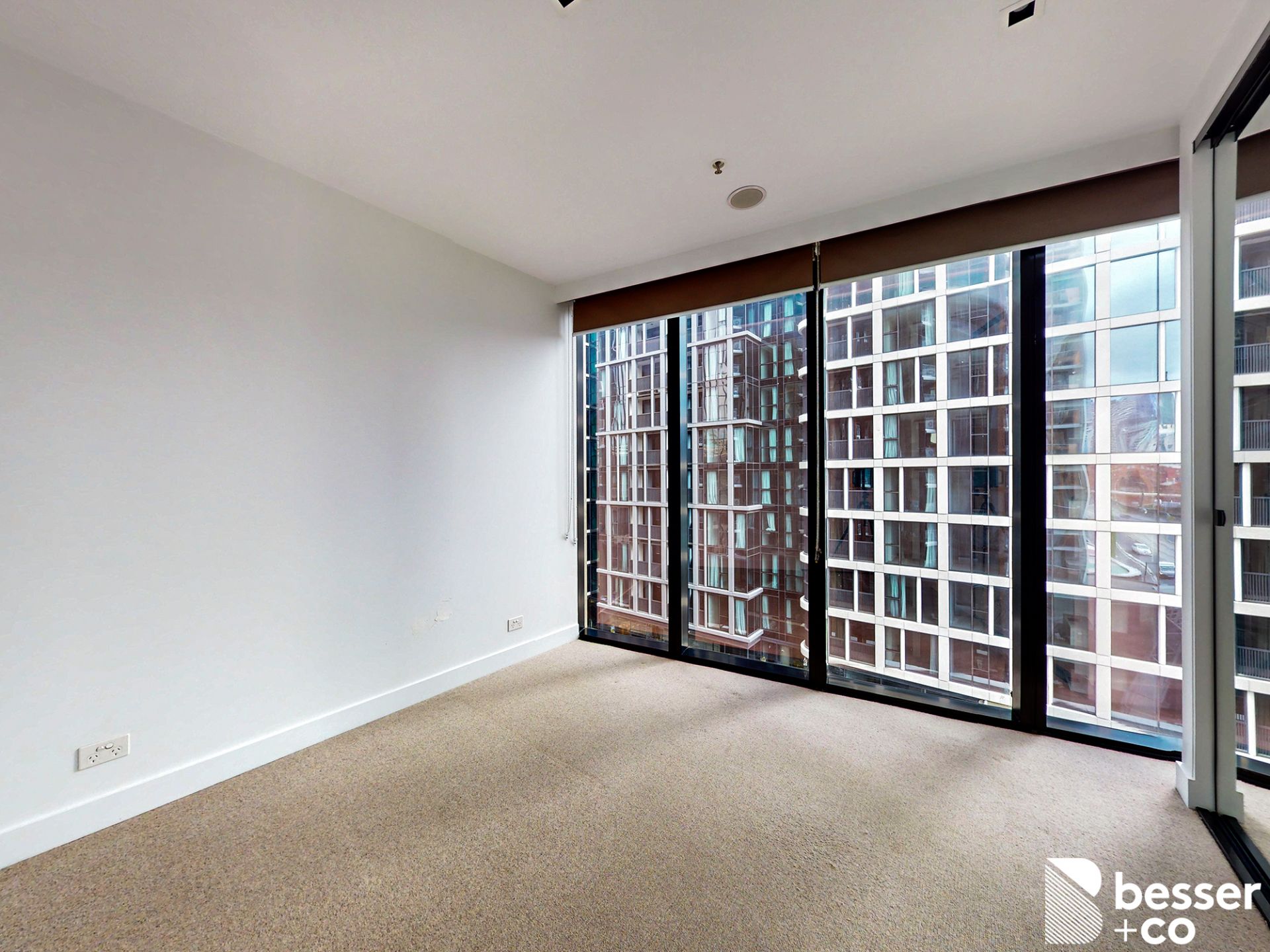 712/677 La Trobe Street, Docklands - Thumbnail 4