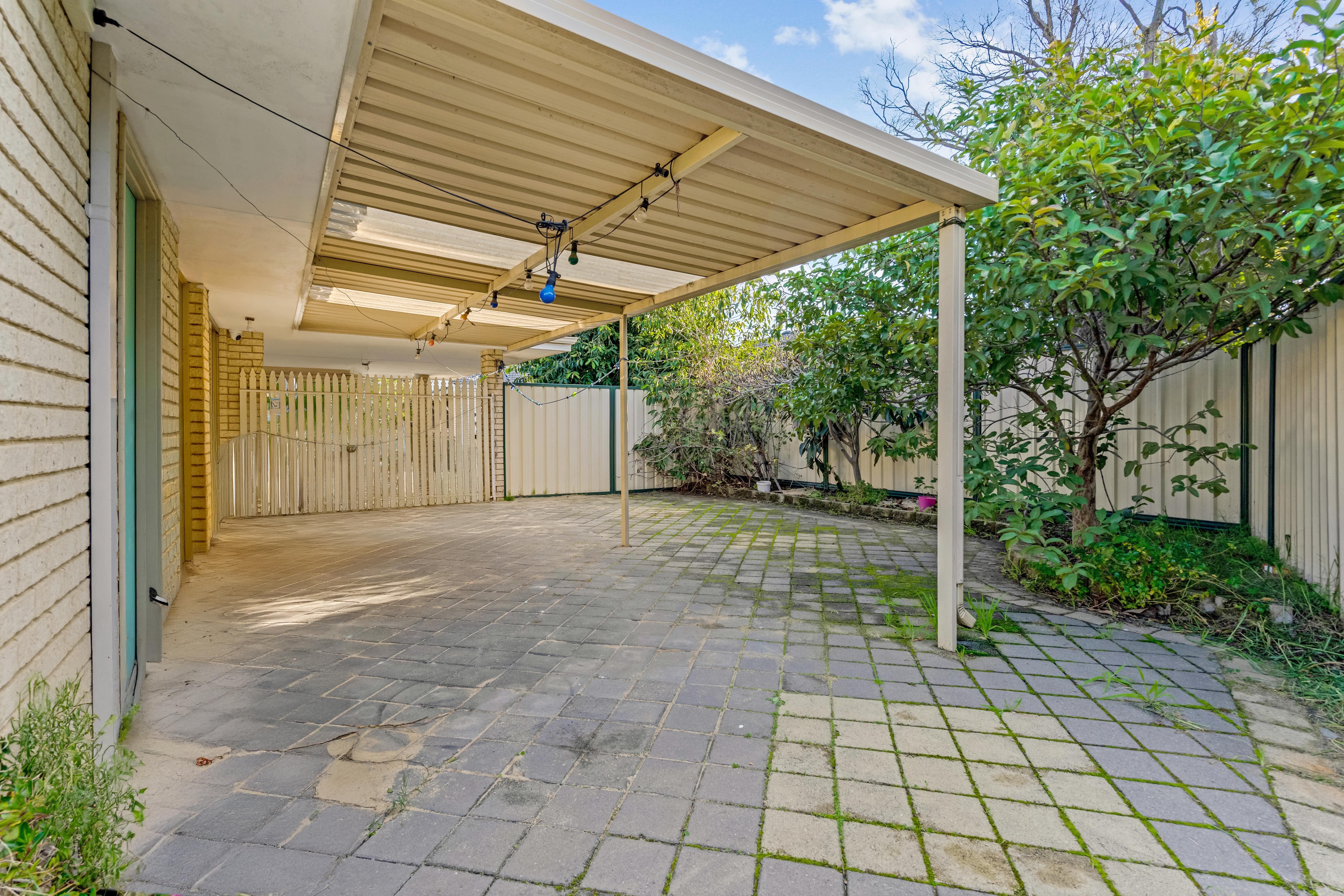 16/11 Firetail Place, Kenwick