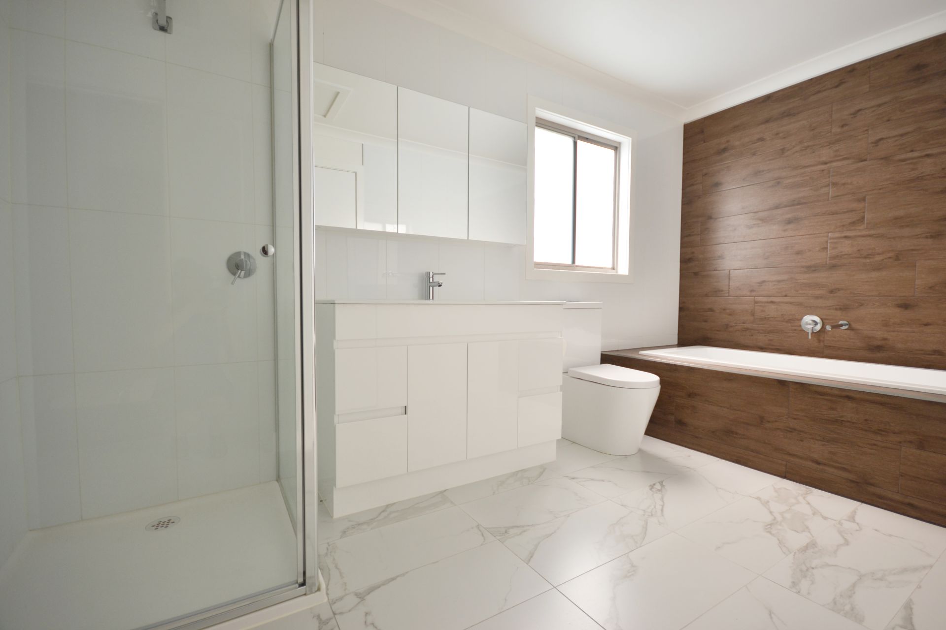THREE BEDROOM CONTEMPORARY LIVING