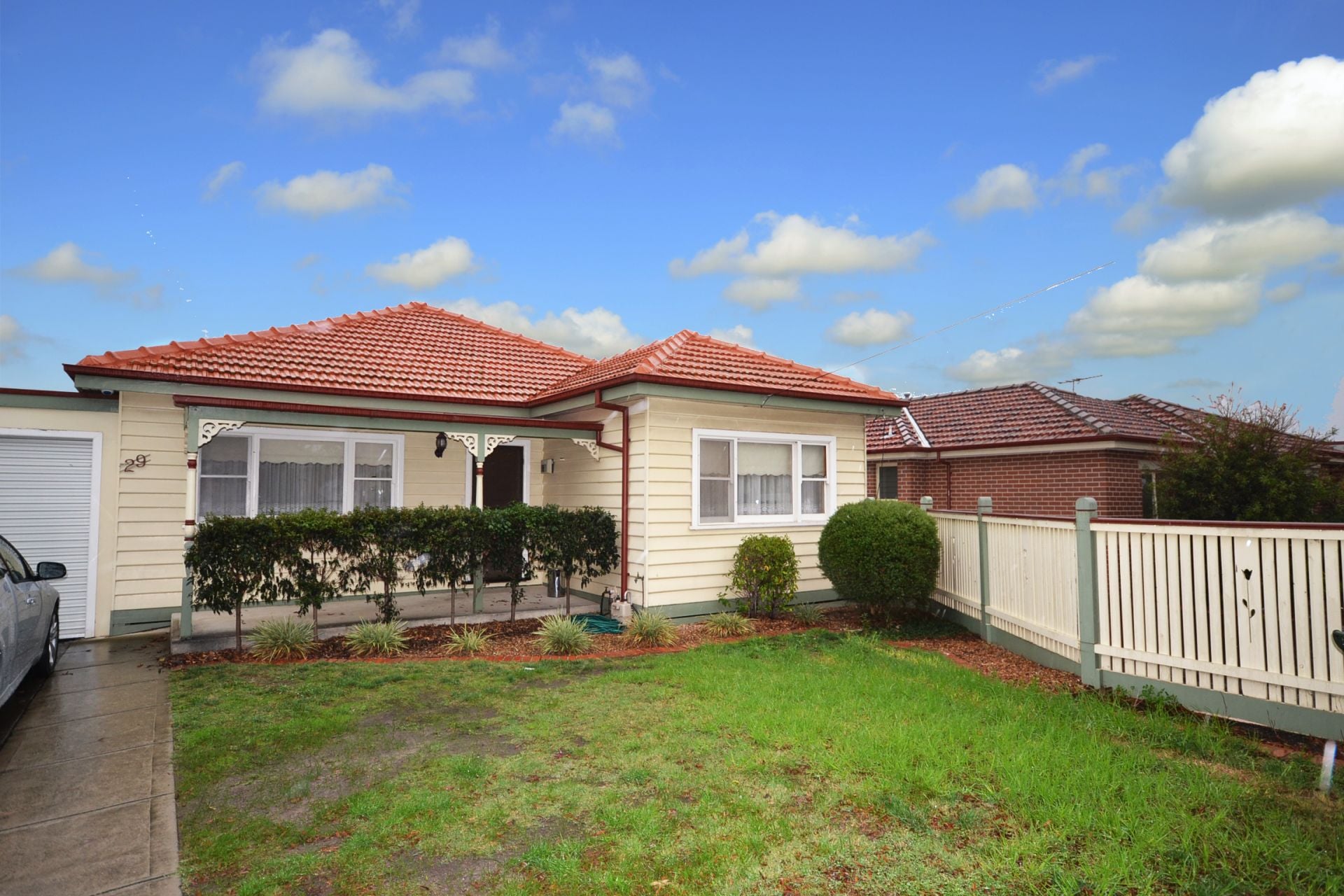 FAMILY HOME CONVENIENT LOCATION
