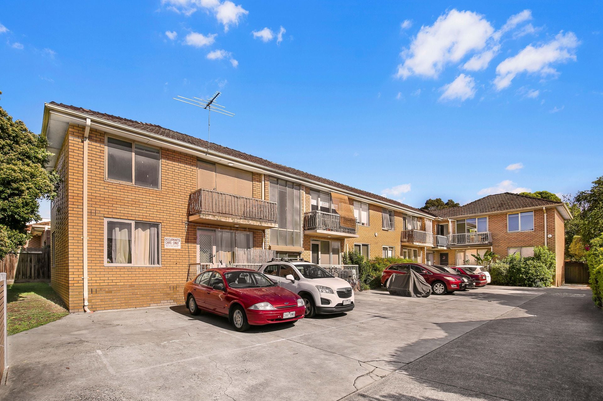 Modern 2-Bedroom Apartment for Lease