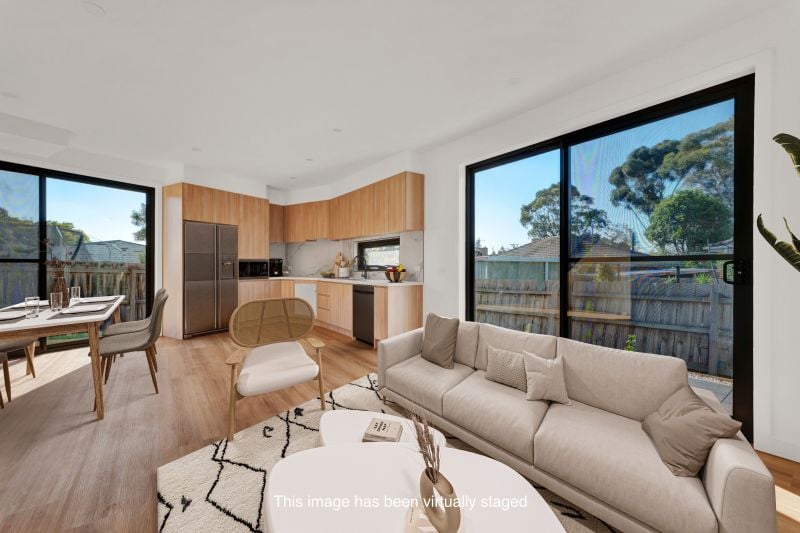 2/106 Broadway, Reservoir