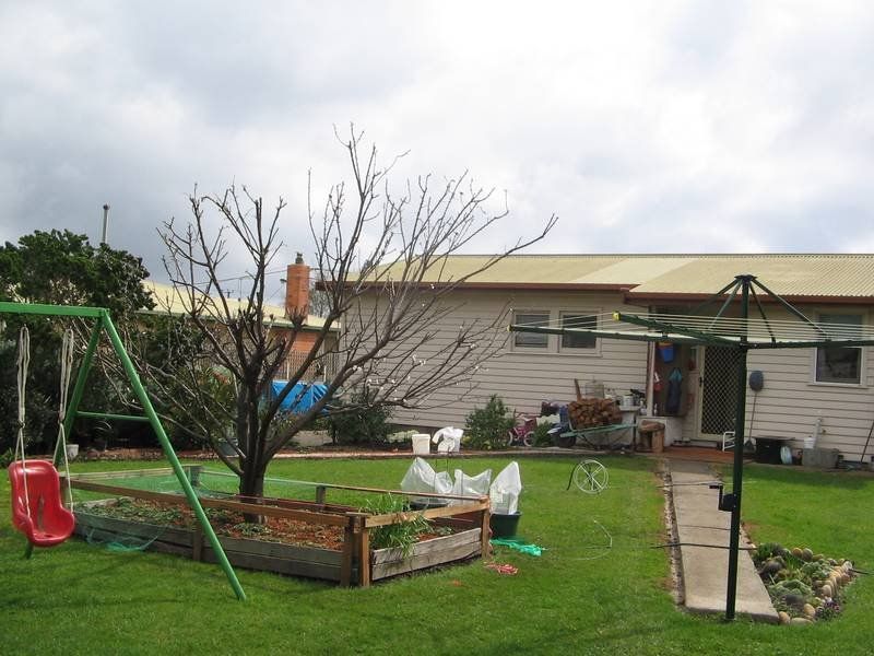 10 Iluka Avenue, EAST DEVONPORT, East Devonport - Thumbnail 7
