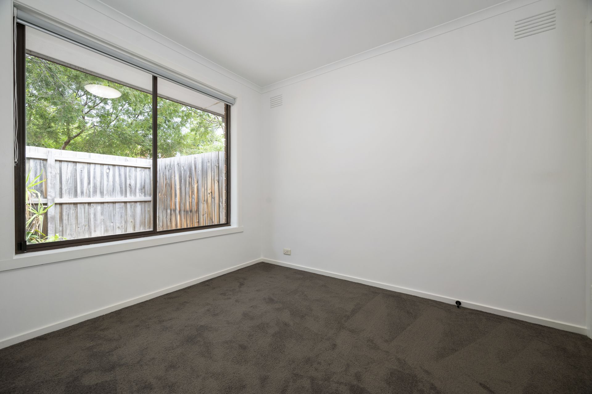 Renovated Unit in Ideal Locale
