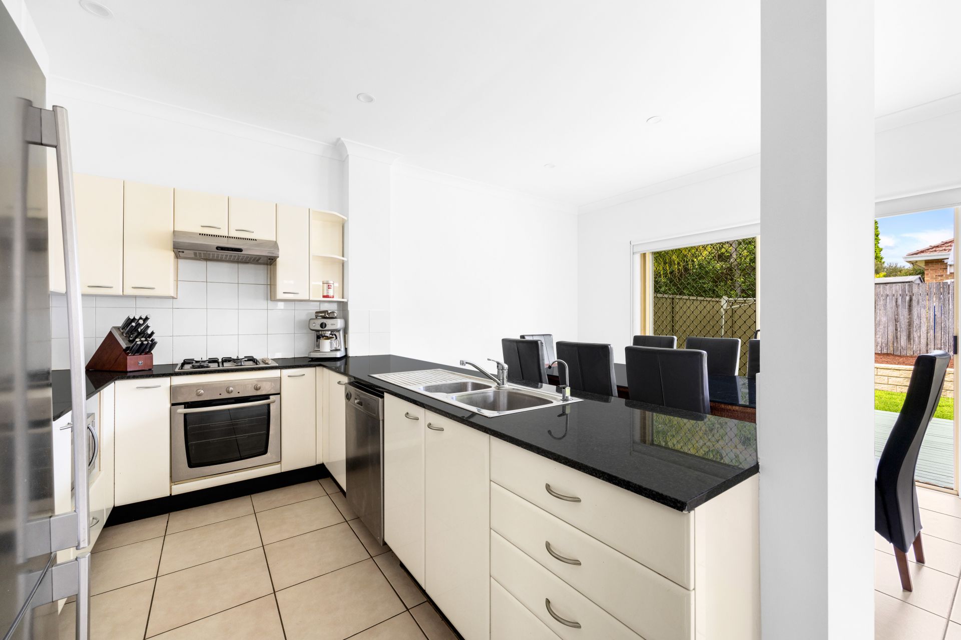 136B The Boulevarde, Caringbah, Caringbah - Thumbnail 4