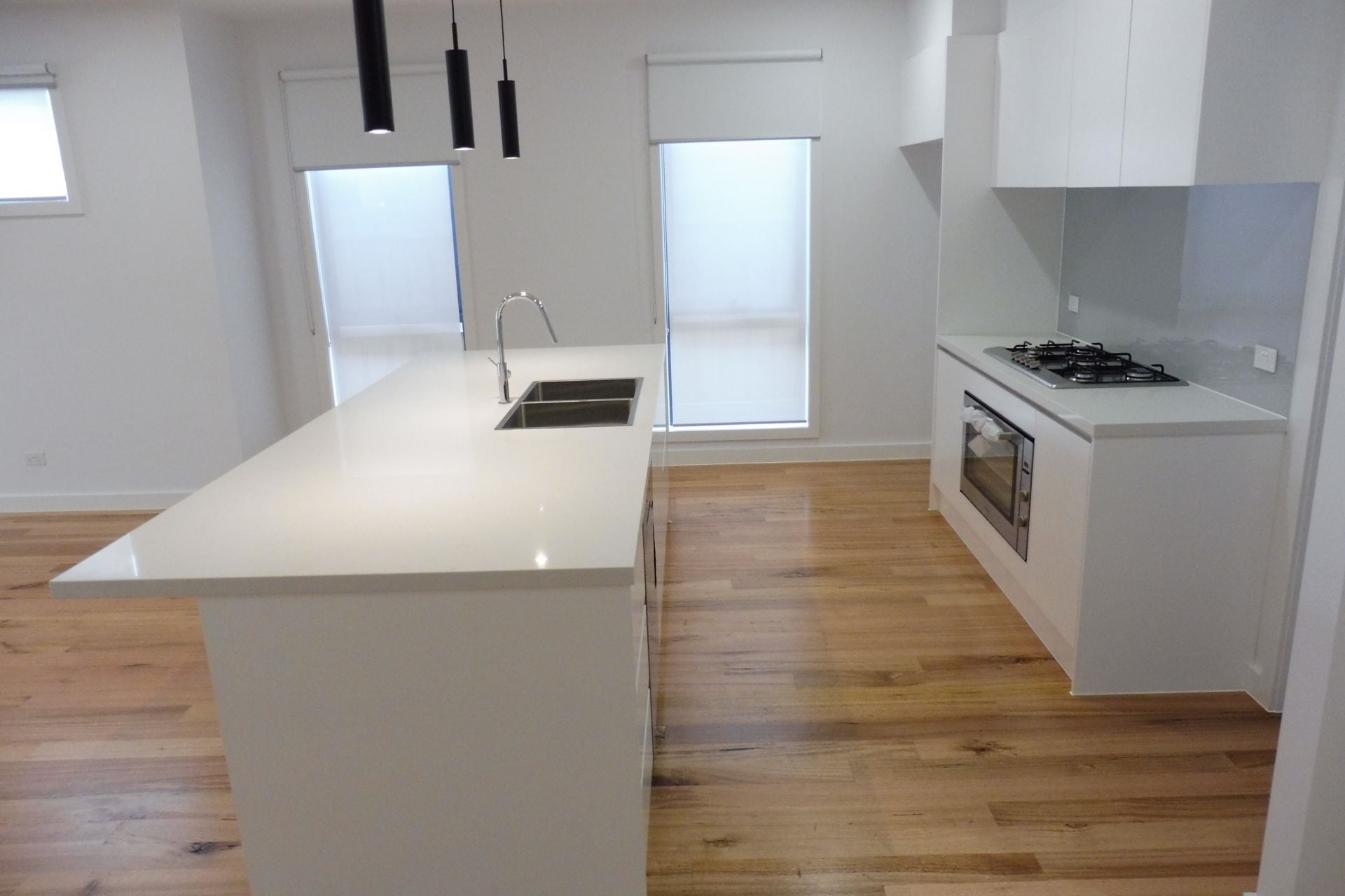 ARCHITECT DESIGNED DOUBLE STOREY TOWNHOUSE