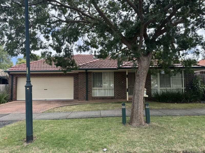 82 Longwood Drive, Epping