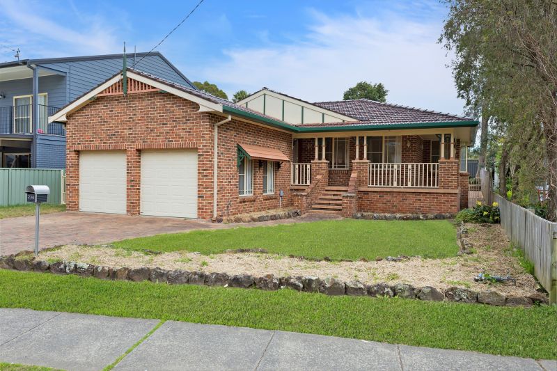 Real Estate For Sale 236 Lakedge Avenue Berkeley Vale , NSW
