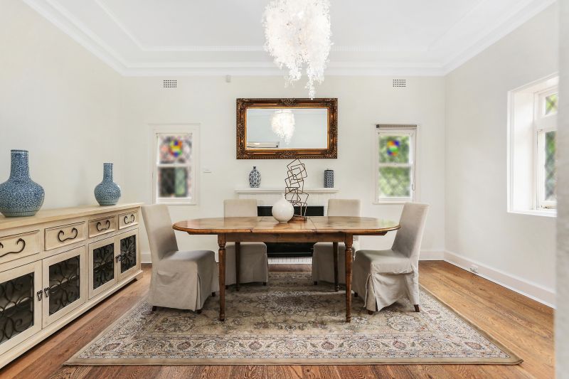 19 Locksley Street, Killara