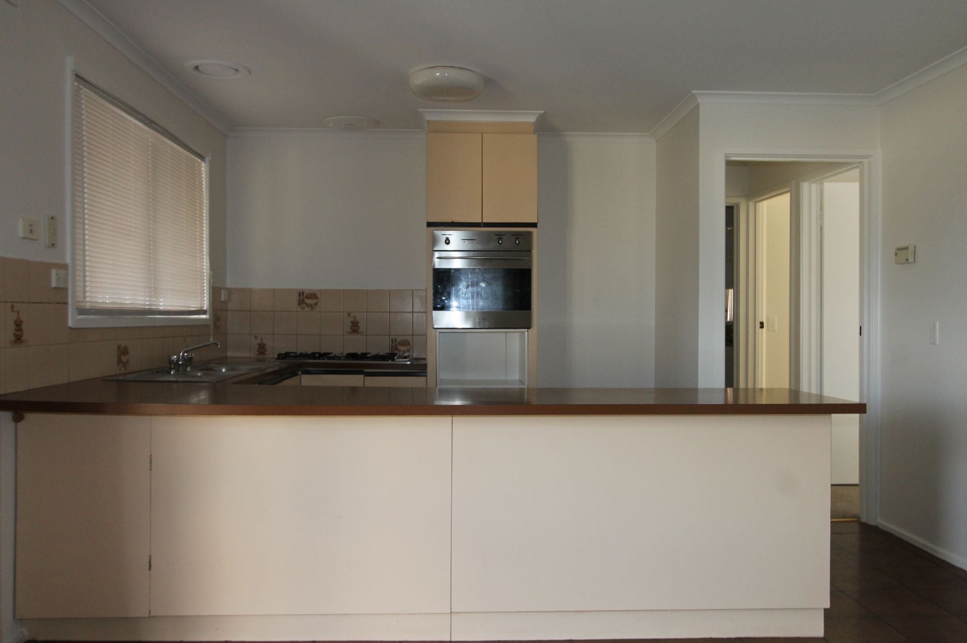 MUST SEE FAMILY HOME!!