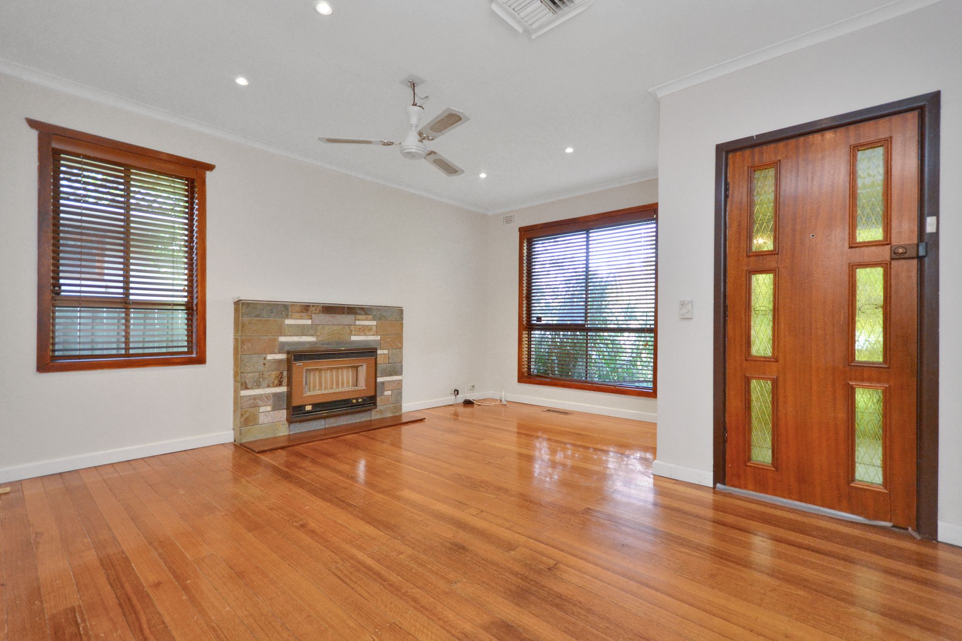 Spacious Home in Reservoir!