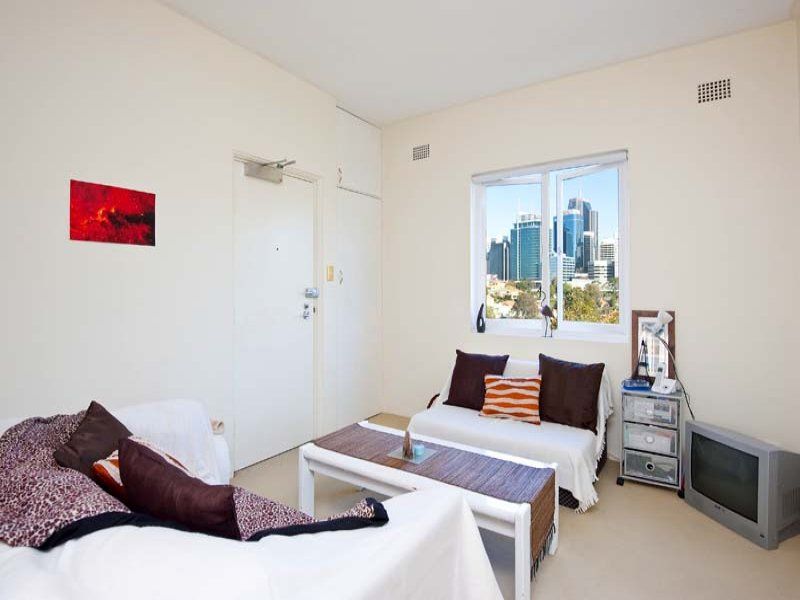 14/2 Colindia Avenue NEUTRAL BAY NSW, Bay - Thumbnail 2